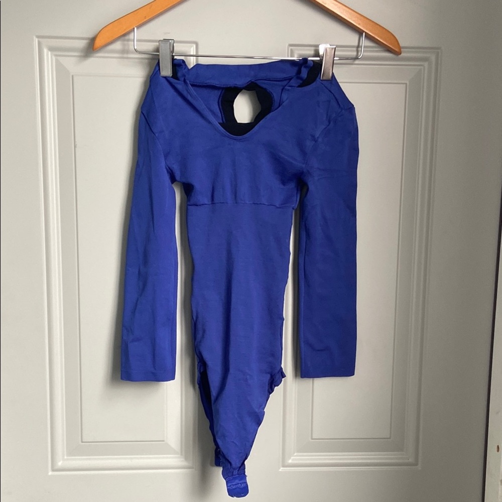 Long sleeve body suit